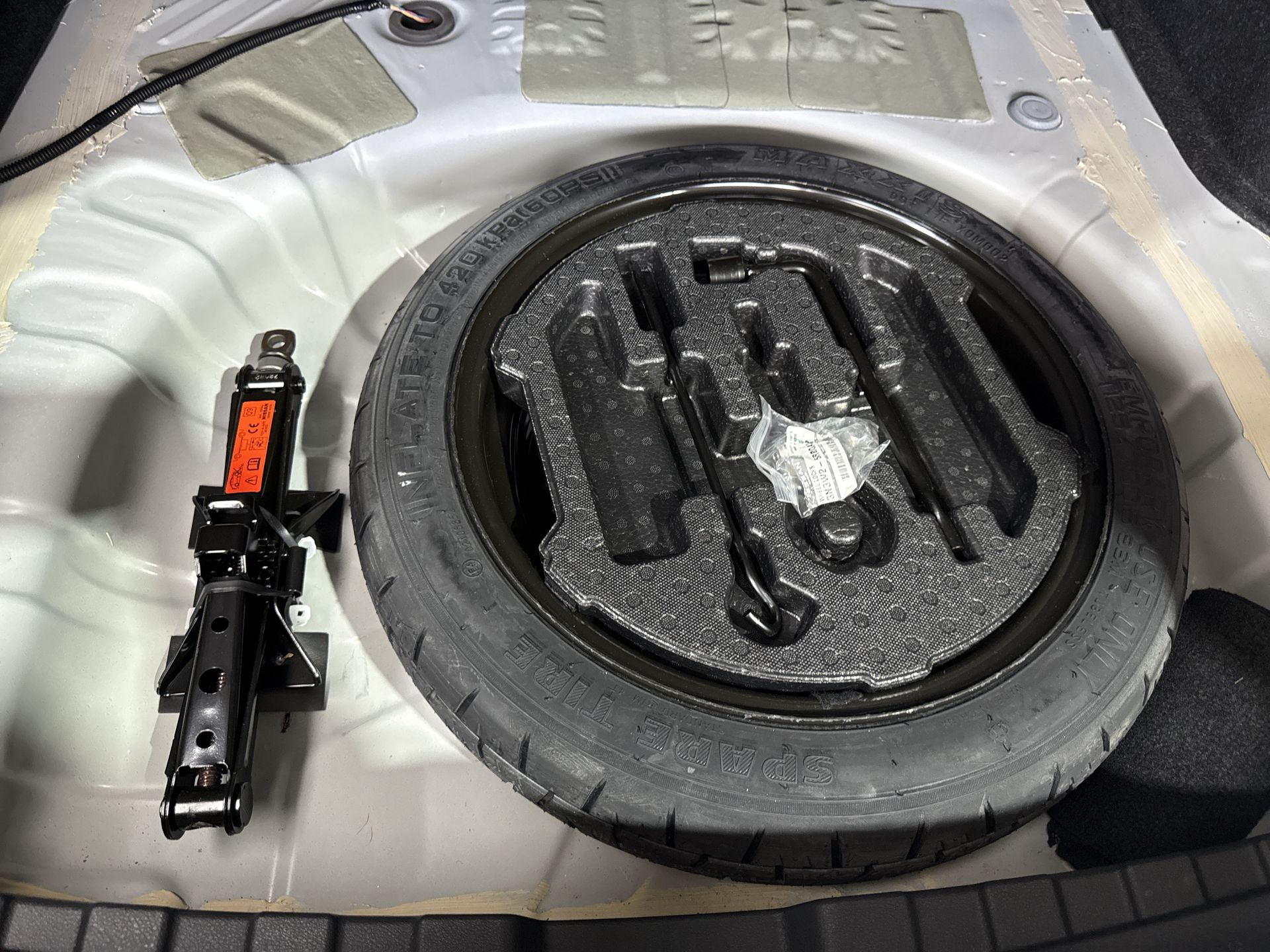 2024 Nissan SENTRA SR CVT 24