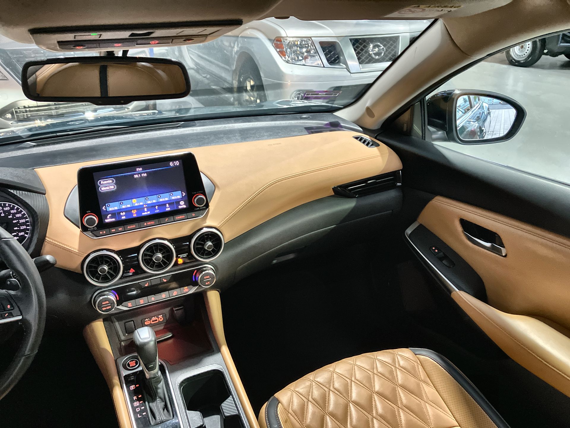 2024 Nissan SENTRA PLATINUM BITONO CVT 24