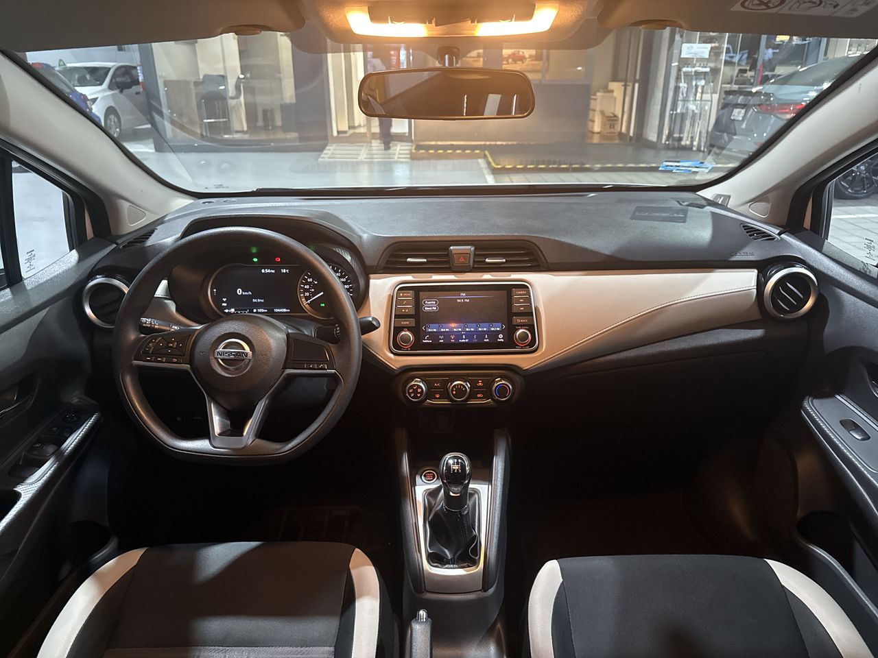 2020 Nissan VERSA ADVANCE MT