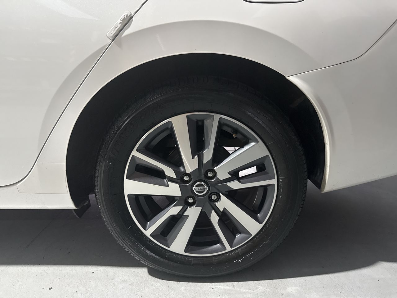 2020 Nissan VERSA ADVANCE MT