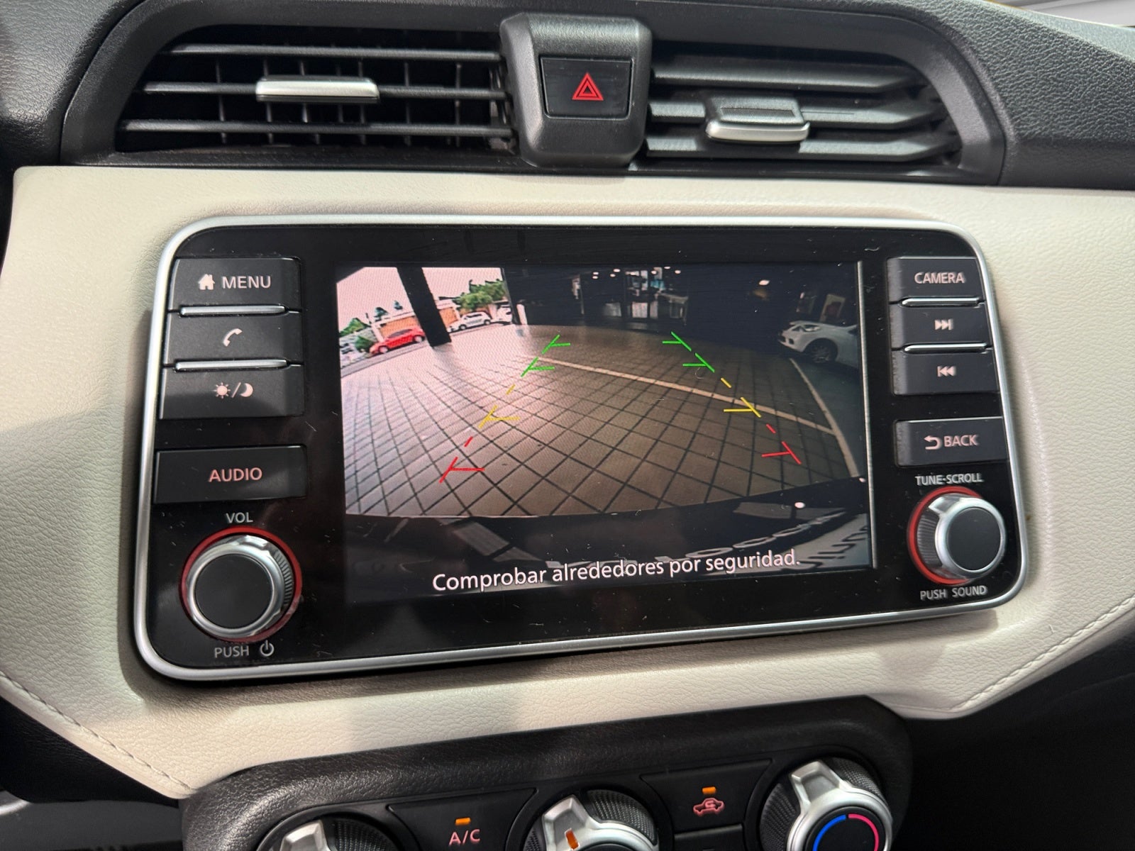 2020 Nissan VERSA ADVANCE MT