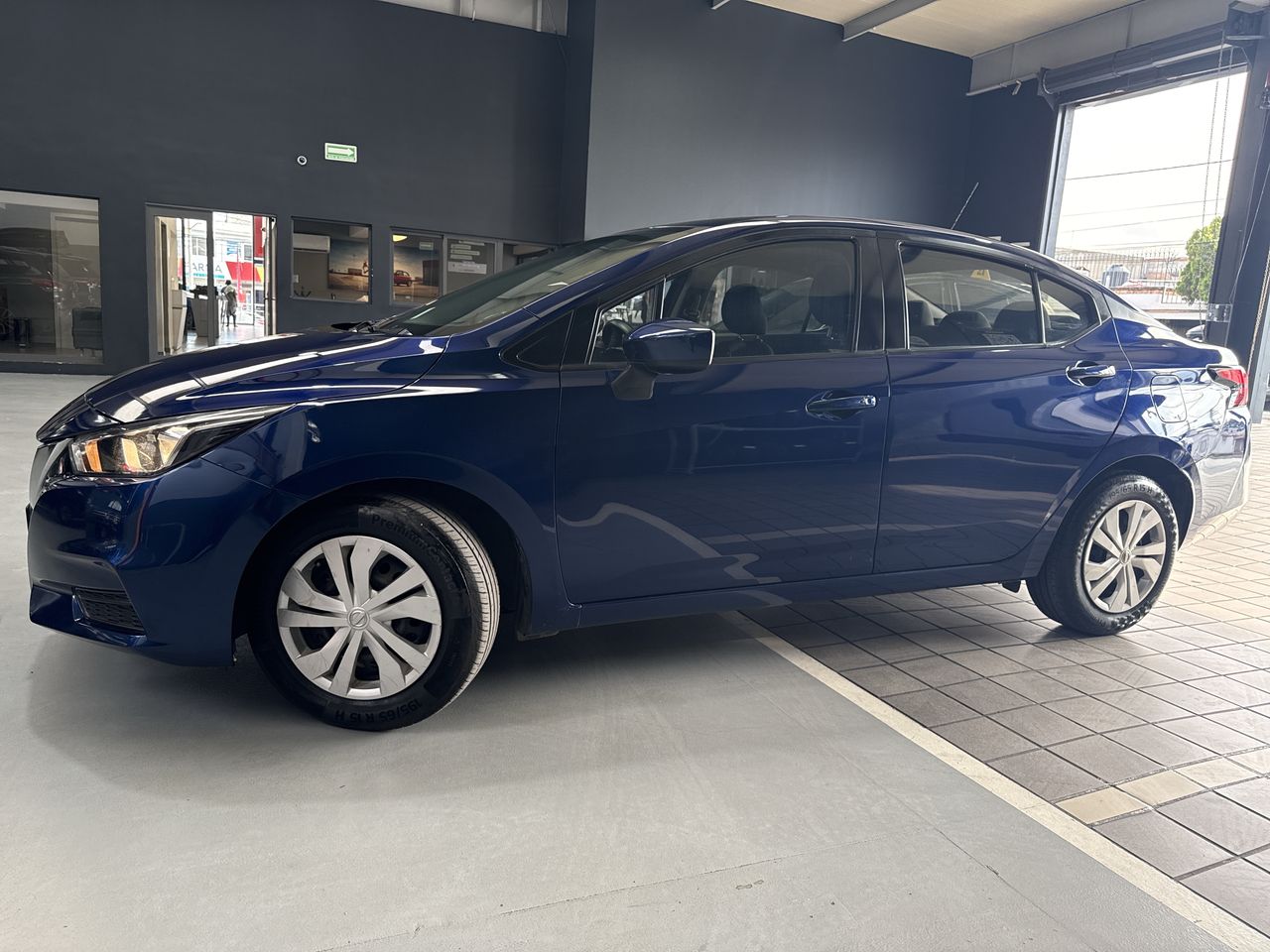 2020 Nissan VERSA SENSE MT