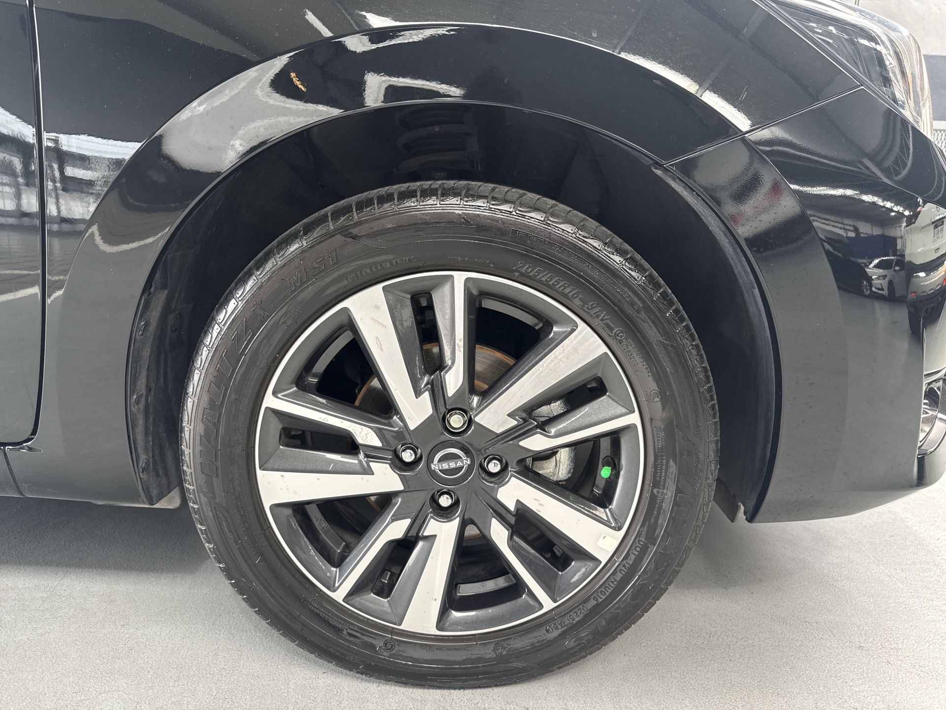2025 Nissan VERSA ADVANCE MT 25