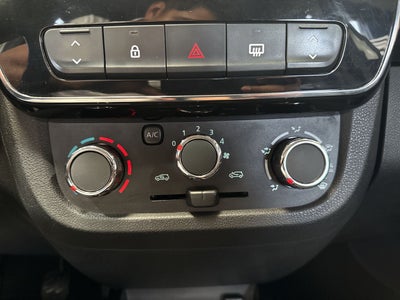 2022 RENAULT KWID ICONIC