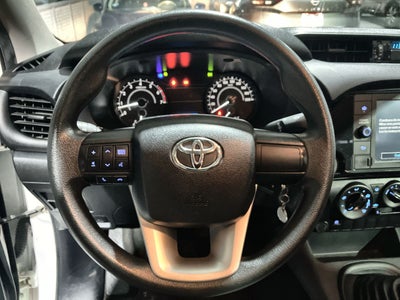 2021 Toyota HILUX D-CAB SR
