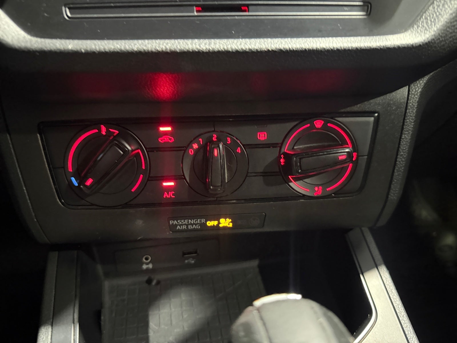 2020 SEAT IBIZA REFERENCE TIPTRONIC