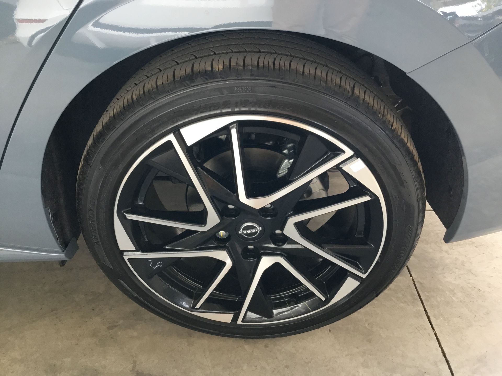 2025 Nissan SENTRA PLATINUM BITONO CVT 25