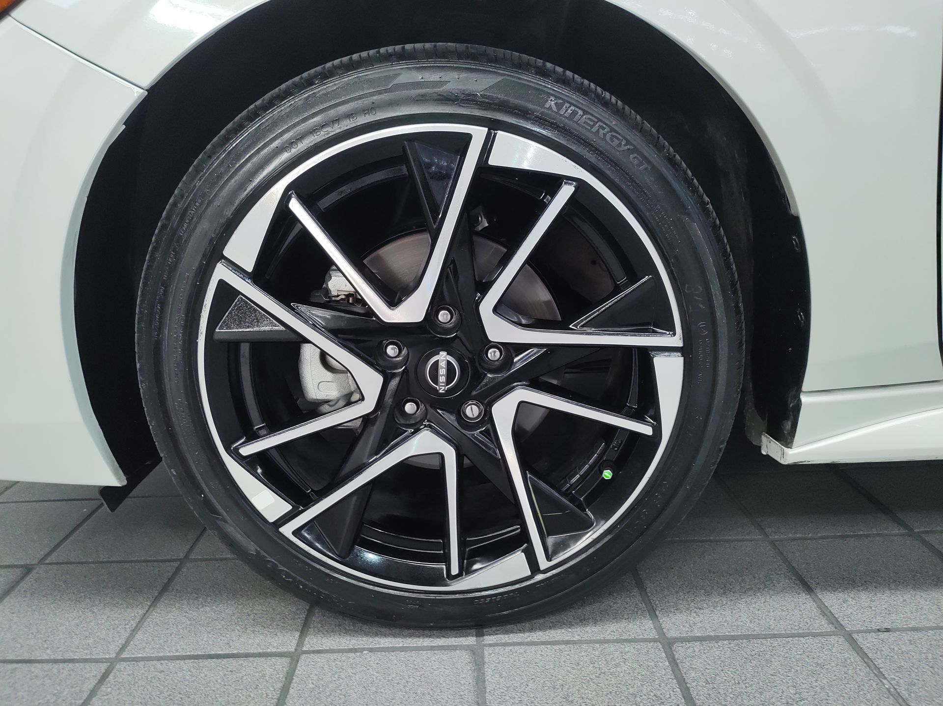 2024 Nissan SENTRA SENTRA SR BITONO CVT