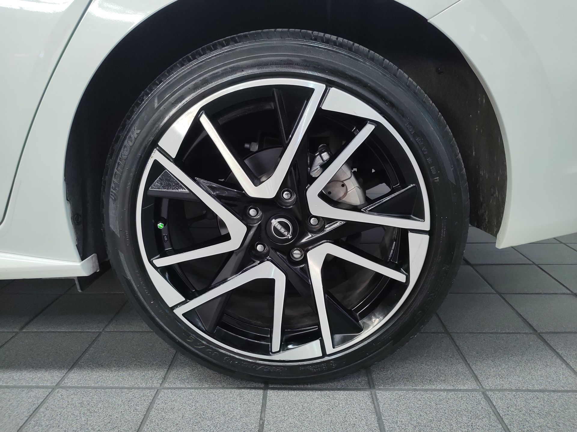 2024 Nissan SENTRA SENTRA SR BITONO CVT