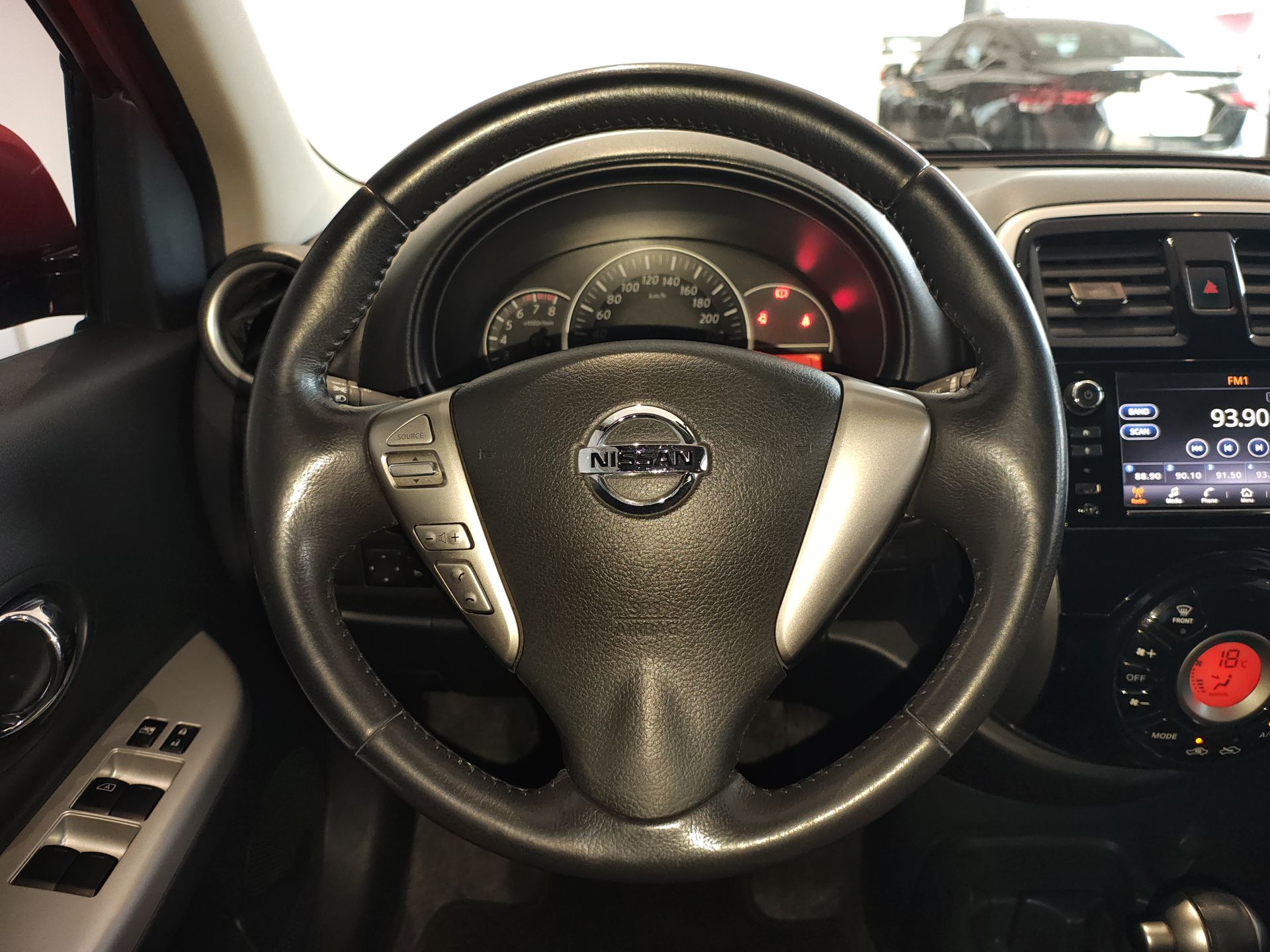 2020 Nissan MARCH EXCLUSIVE TA BI-TONO