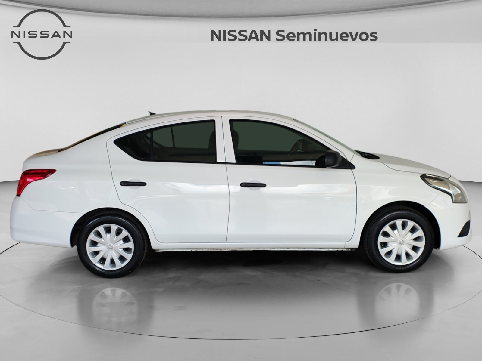 2019 Nissan VERSA MT AC 1.6L