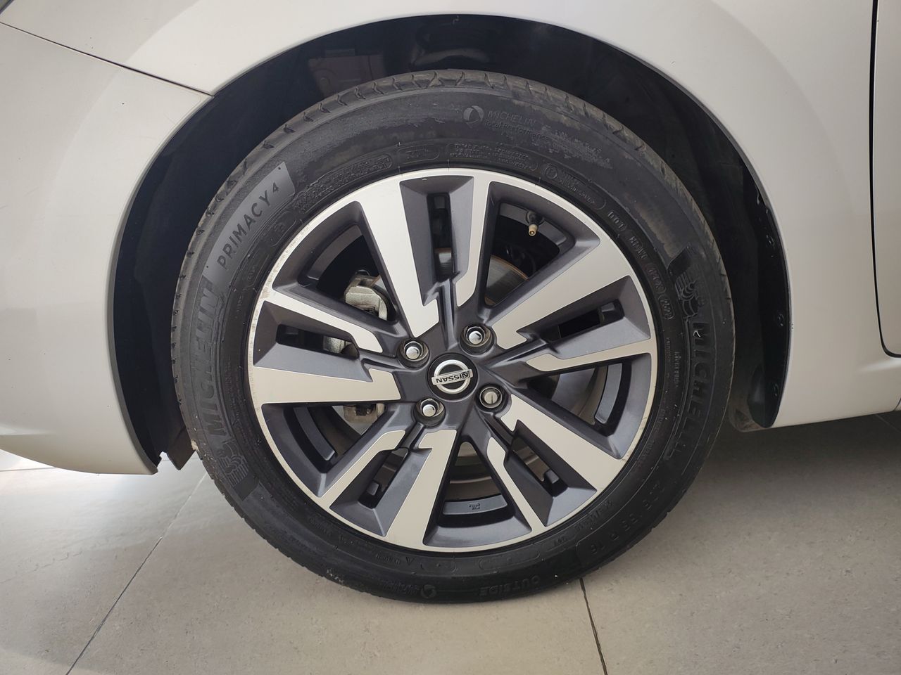 2021 Nissan VERSA ADVANCE CVT 21