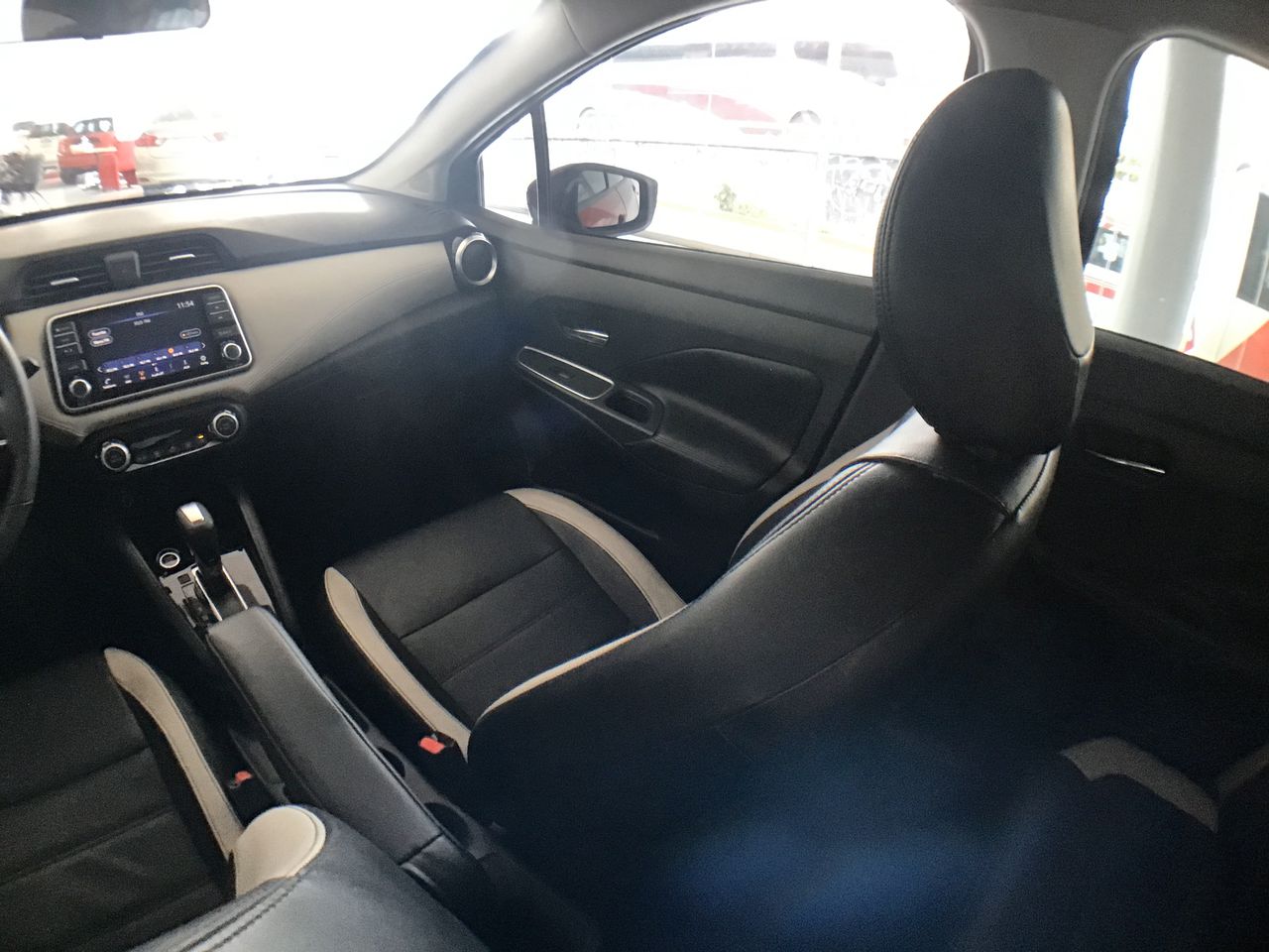 2020 Nissan VERSA PLATINUM CVT