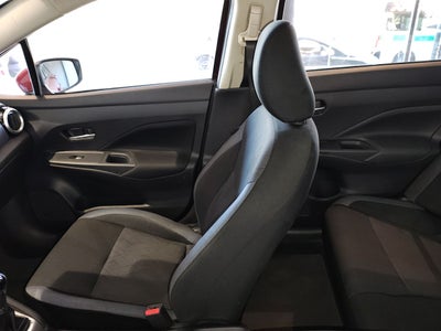 2020 Nissan VERSA PLATINUM CVT