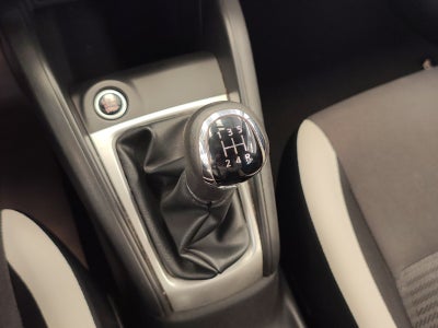 2022 Nissan VERSA ADVANCE MT 22