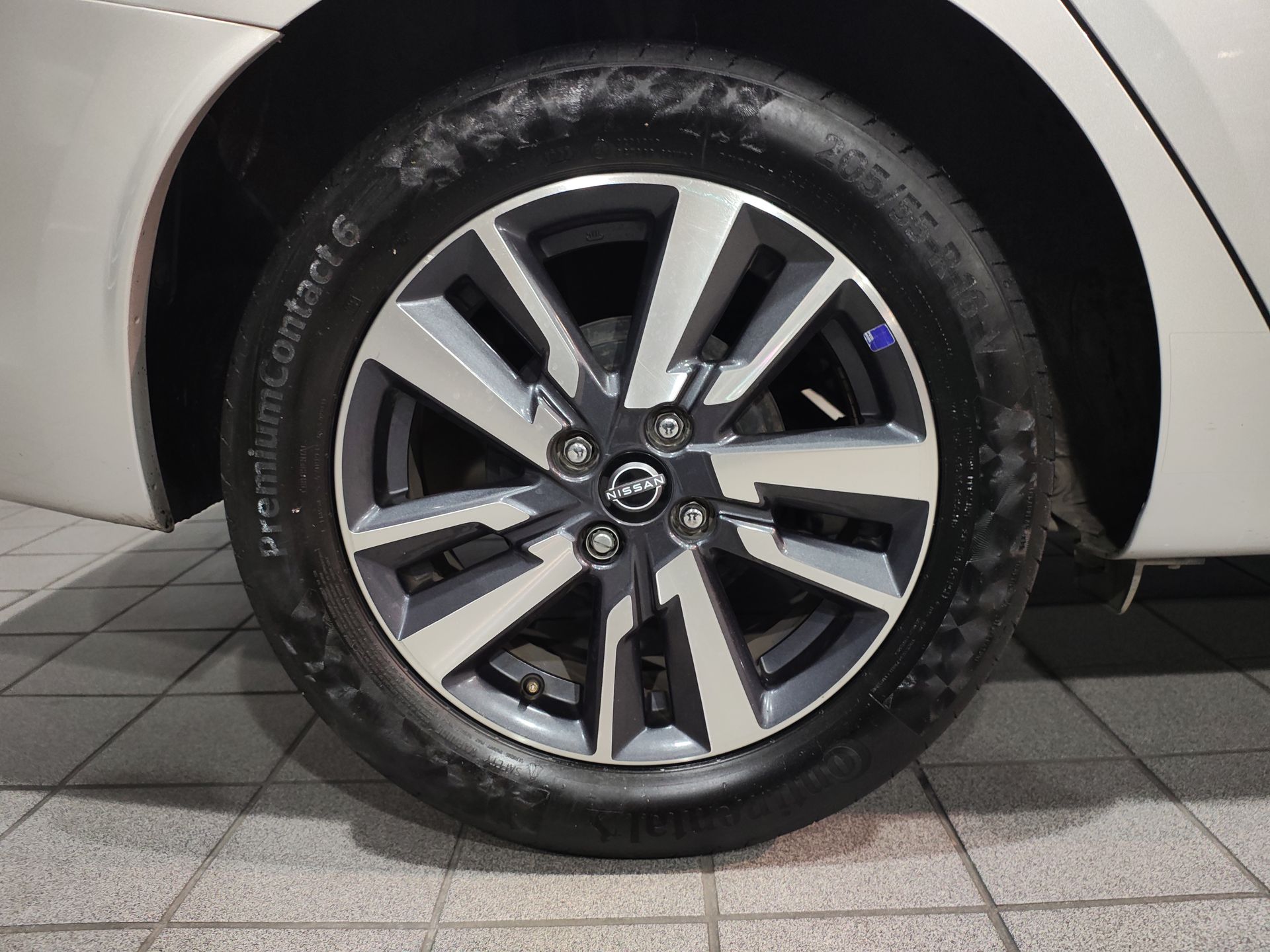 2023 Nissan VERSA ADVANCE MT 23