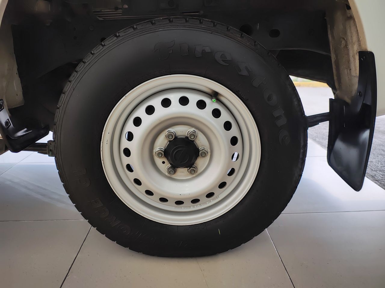 2020 Nissan NP300 DOBLE CABINA SE TM AC PAQ SEG 6VEL
