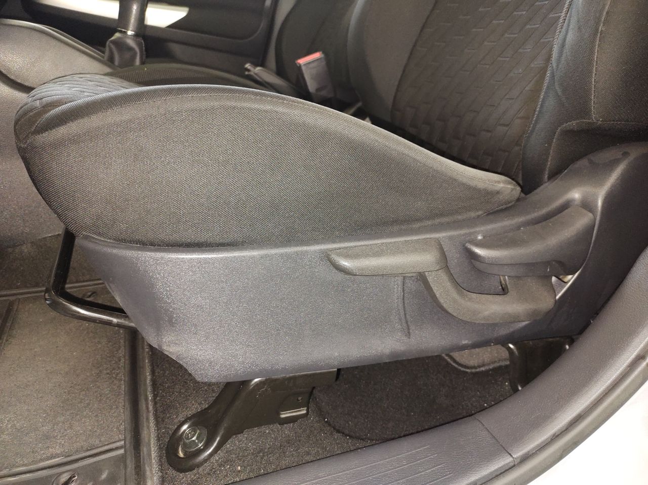 2021 Nissan KICKS ADVANCE 1.6 LTS MT 21