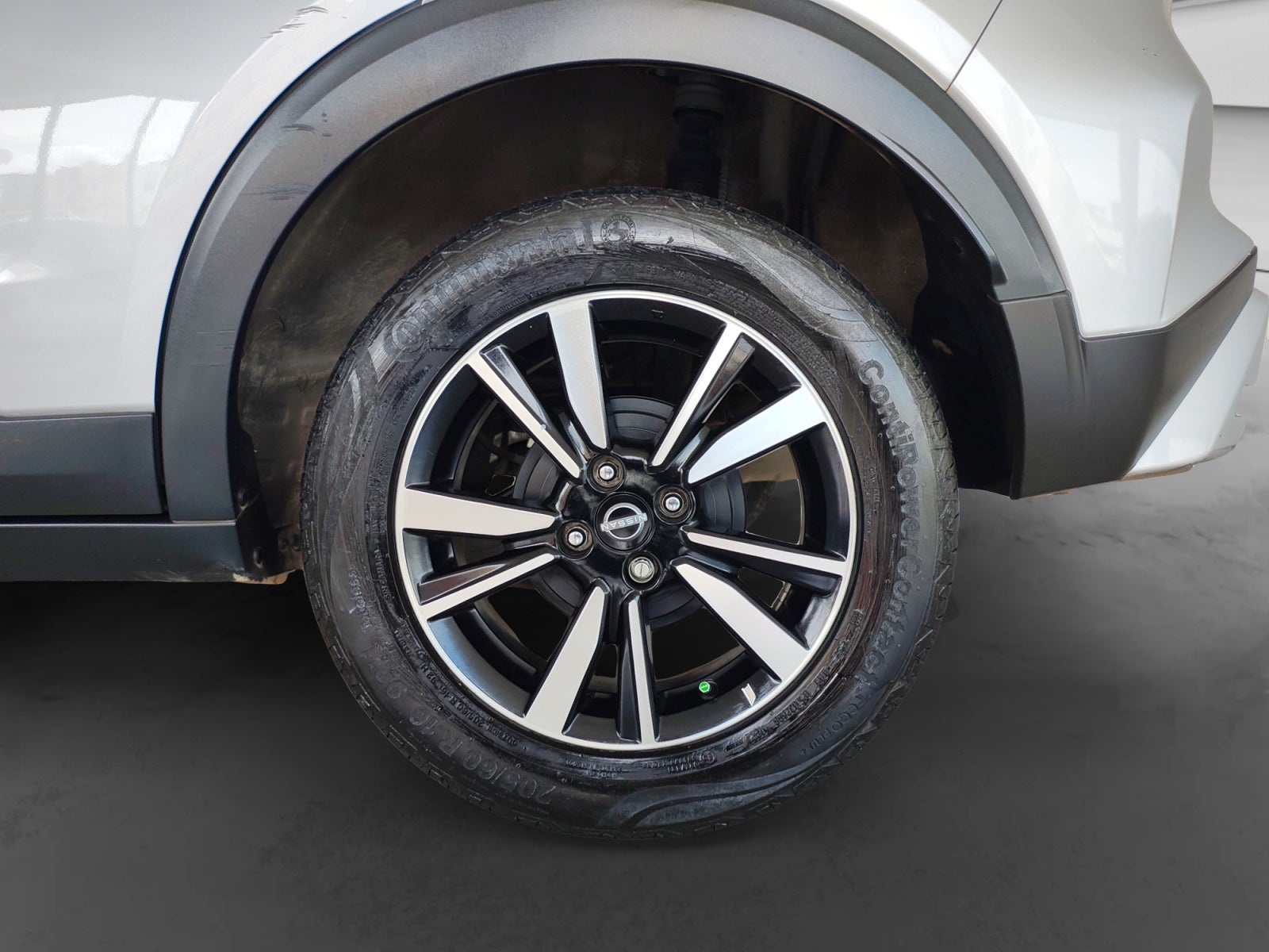 2023 Nissan KICKS ADVANCE 1.6 LTS MT 23