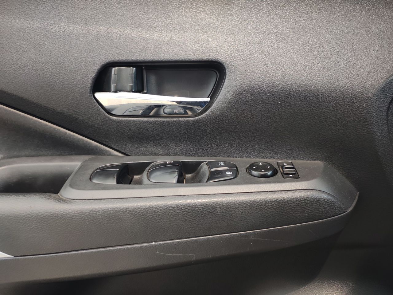 2023 Nissan KICKS PLATINUM 1.6 LTS CVT 23