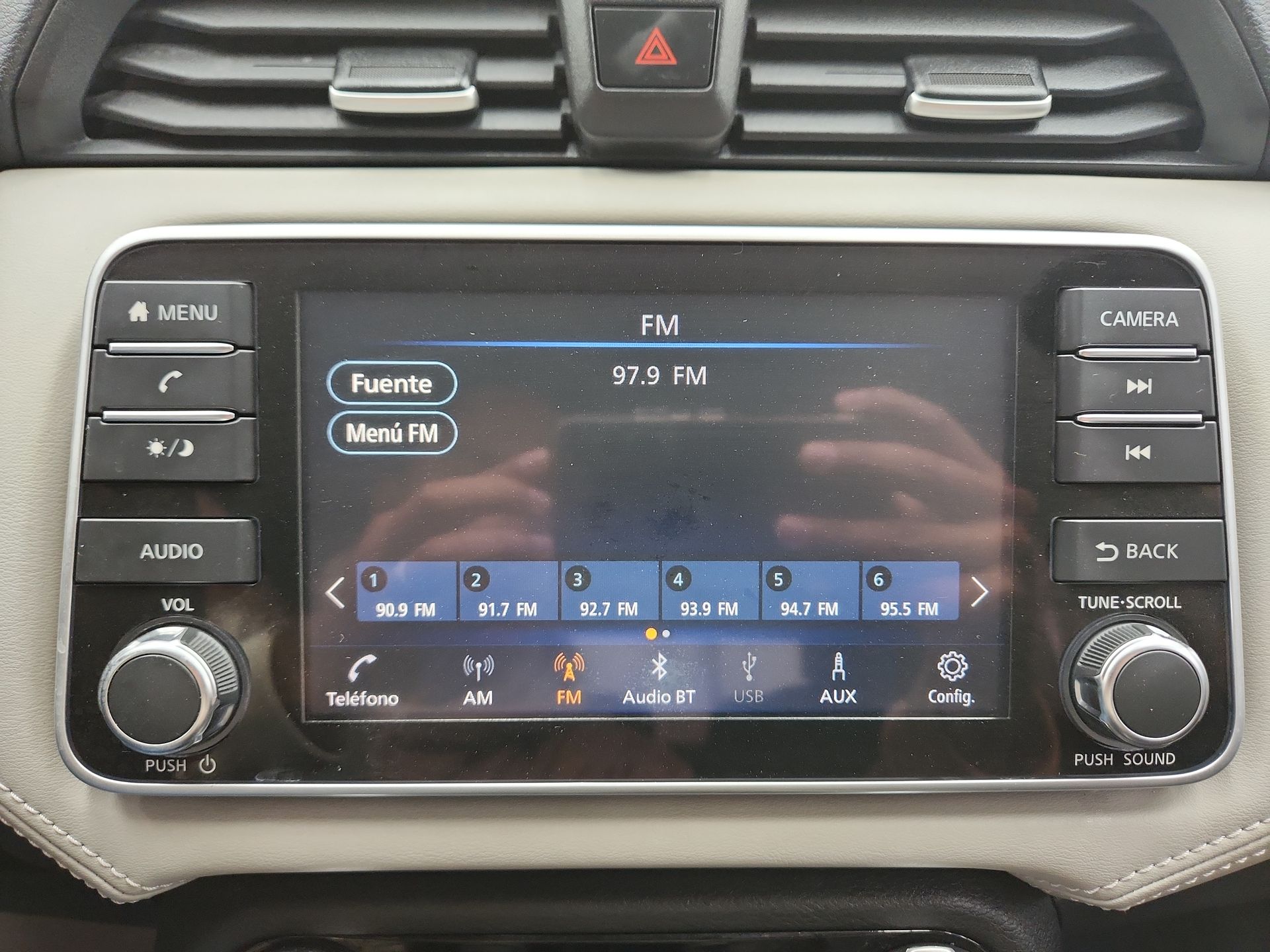 2021 Nissan VERSA PLATINUM CVT 21