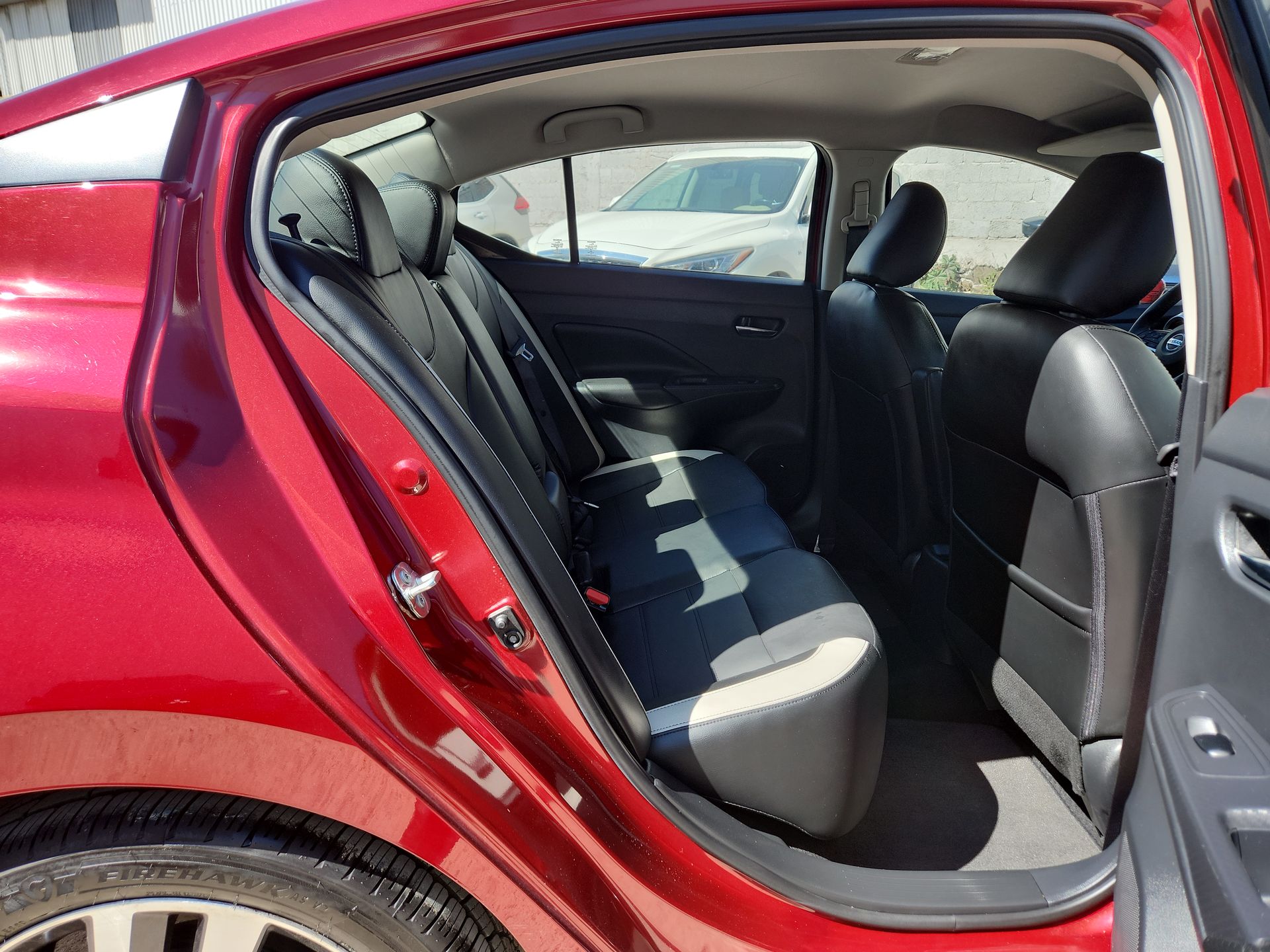 2021 Nissan VERSA PLATINUM CVT 21