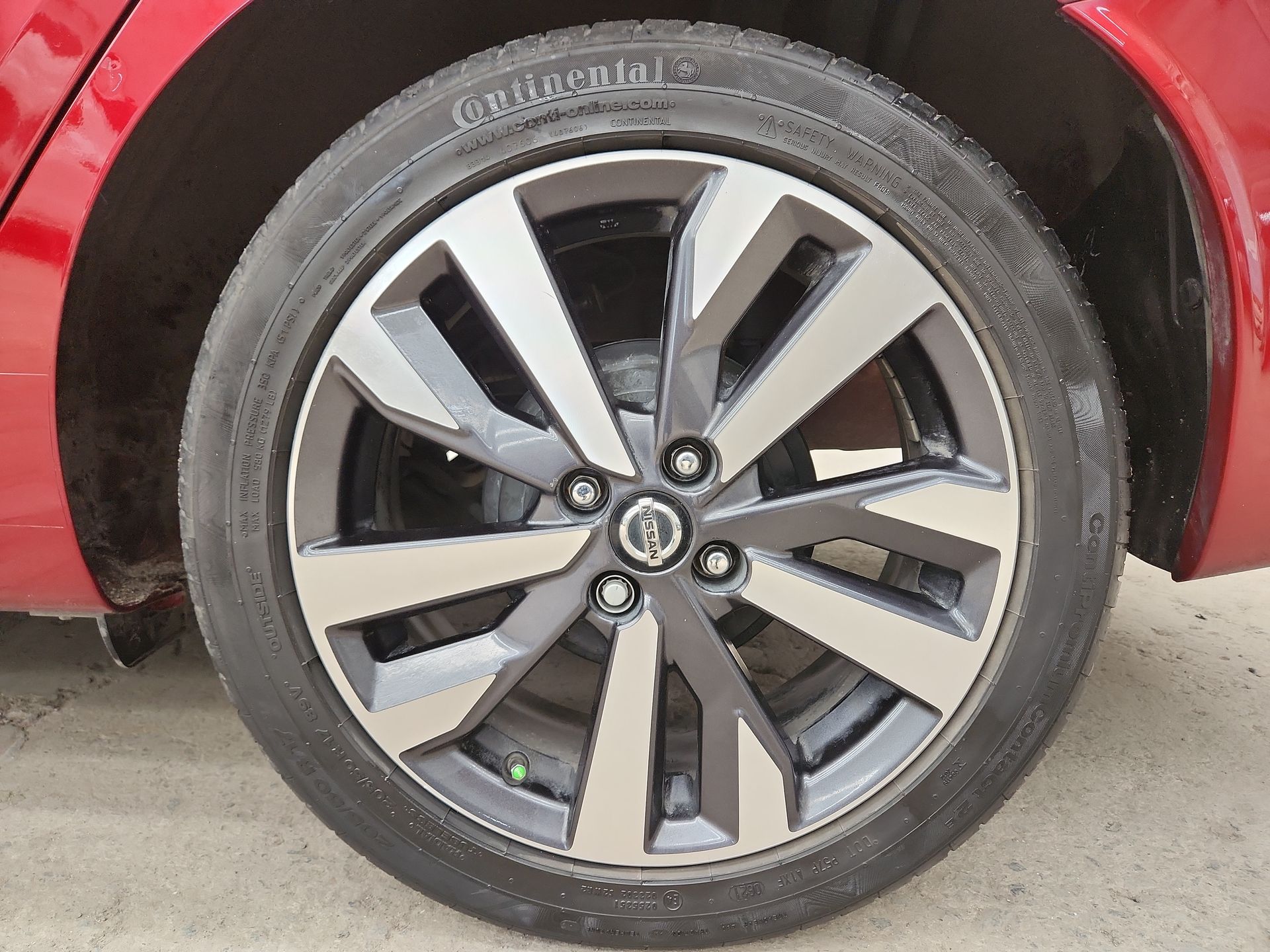 2021 Nissan VERSA PLATINUM CVT 21