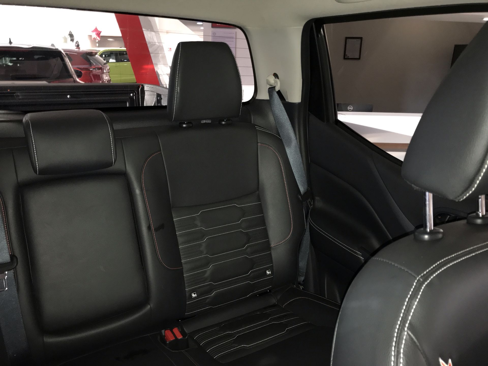 2024 Nissan FRONTIER FRONTIER PRO-4X 4X4 TA 24