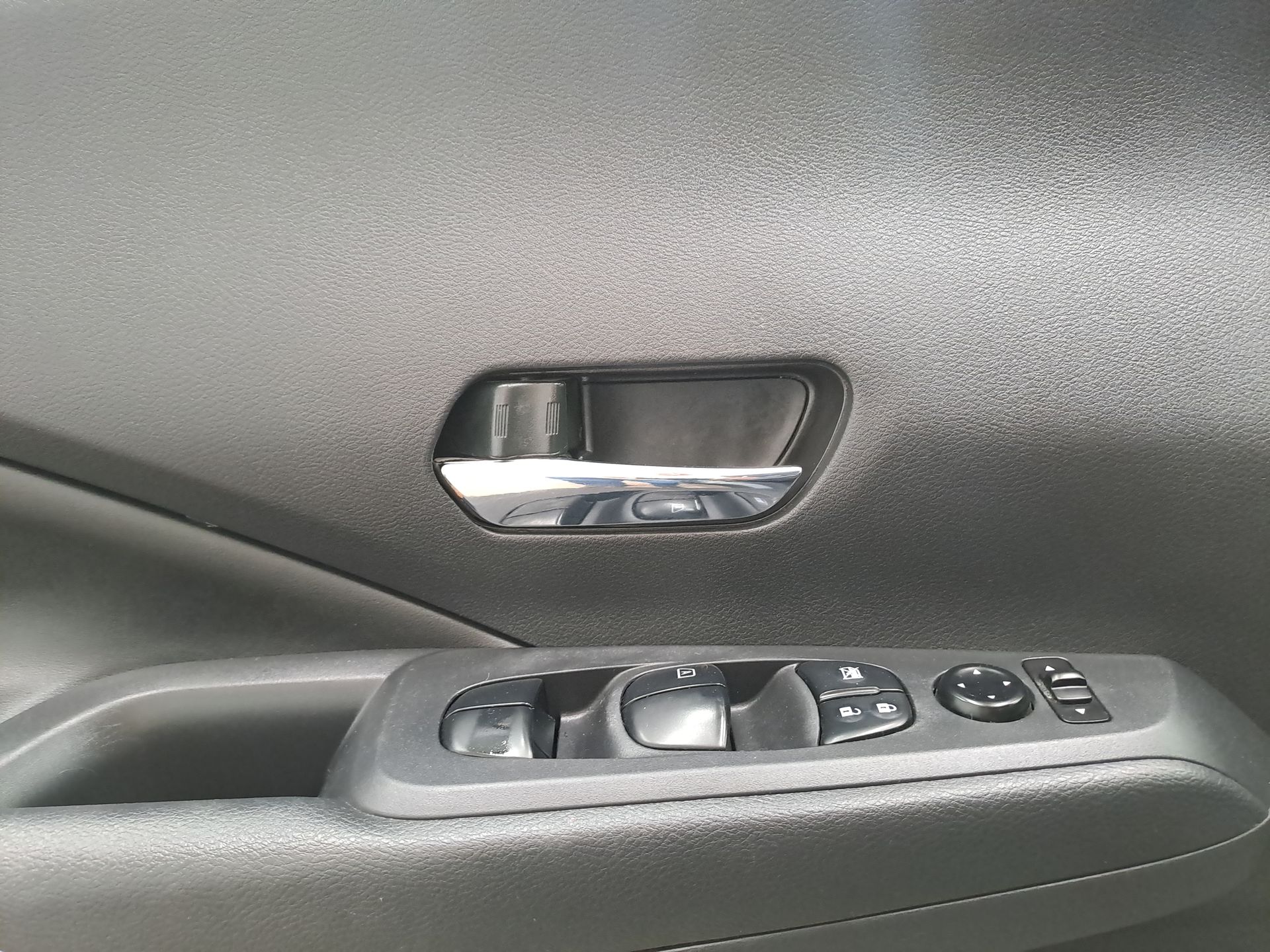 2023 Nissan KICKS EXCLUSIVE BI-TONO 1.6 LTS CVT 23