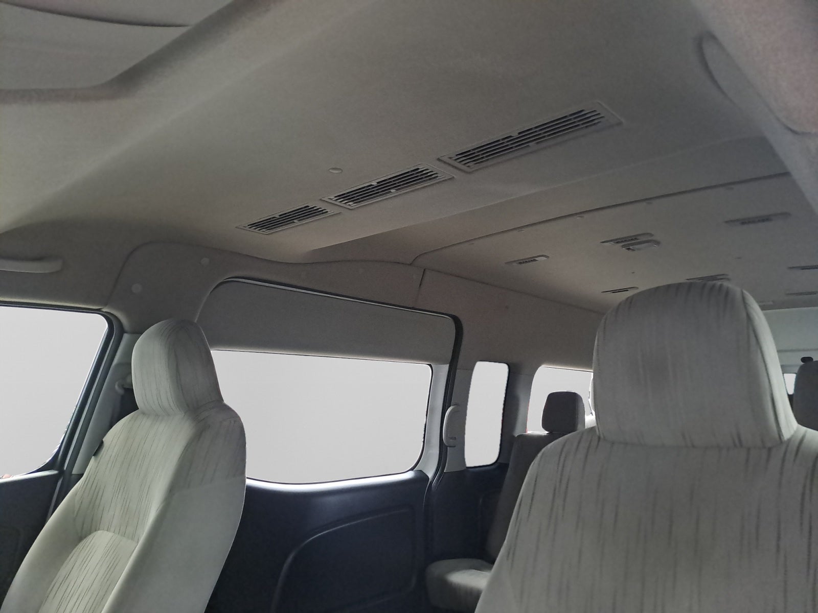 2024 Nissan URVAN 14 PASAJEROS AMPLIA AA 24