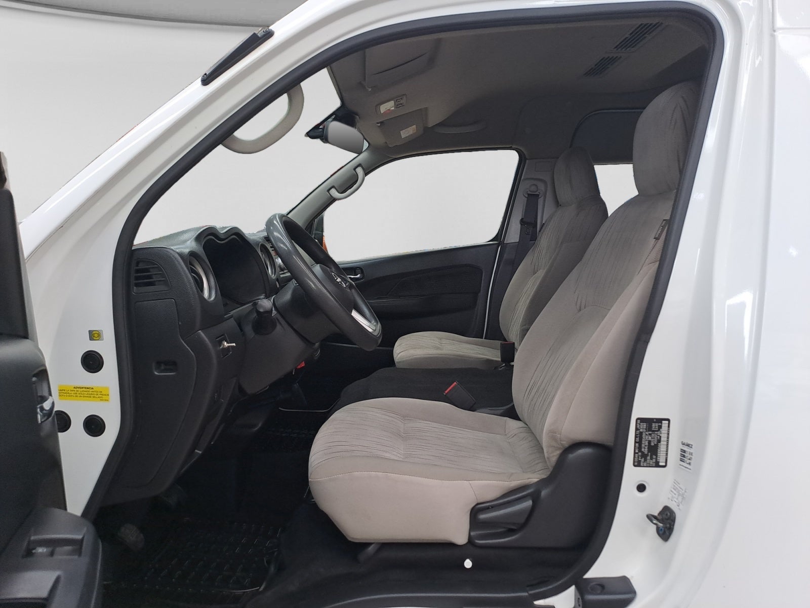 2024 Nissan URVAN 14 PASAJEROS AMPLIA AA 24