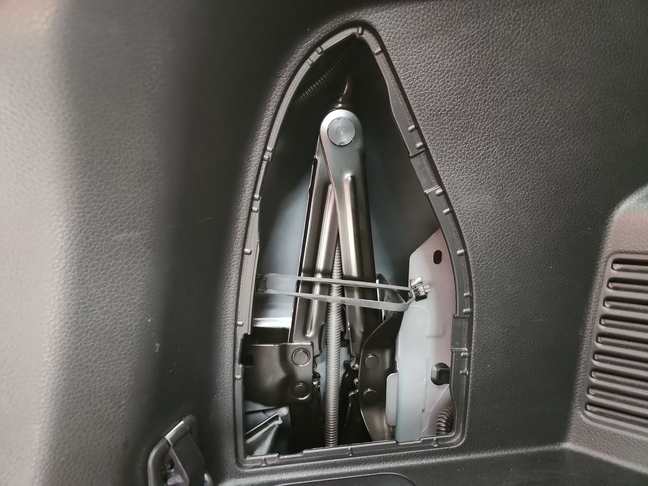 2021 Nissan X-TRAIL SENSE 2 ROW 21