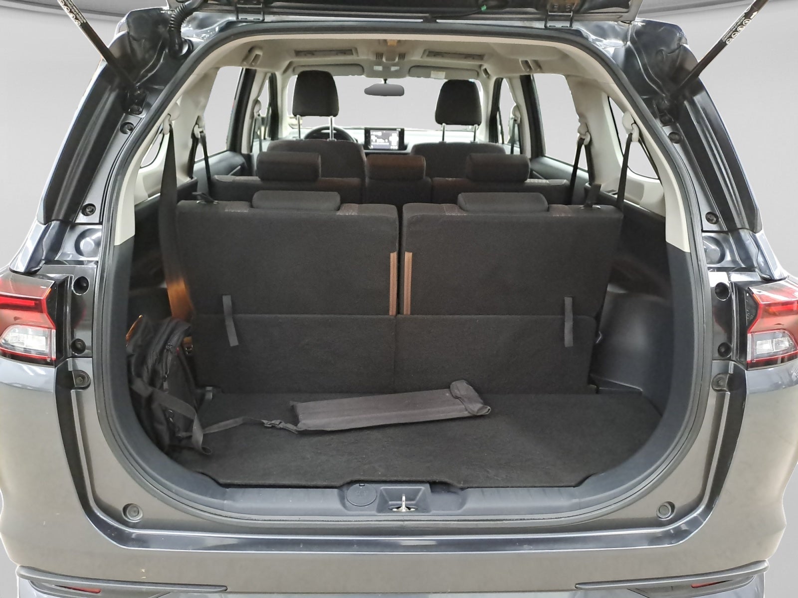 2022 Toyota AVANZA LE MT