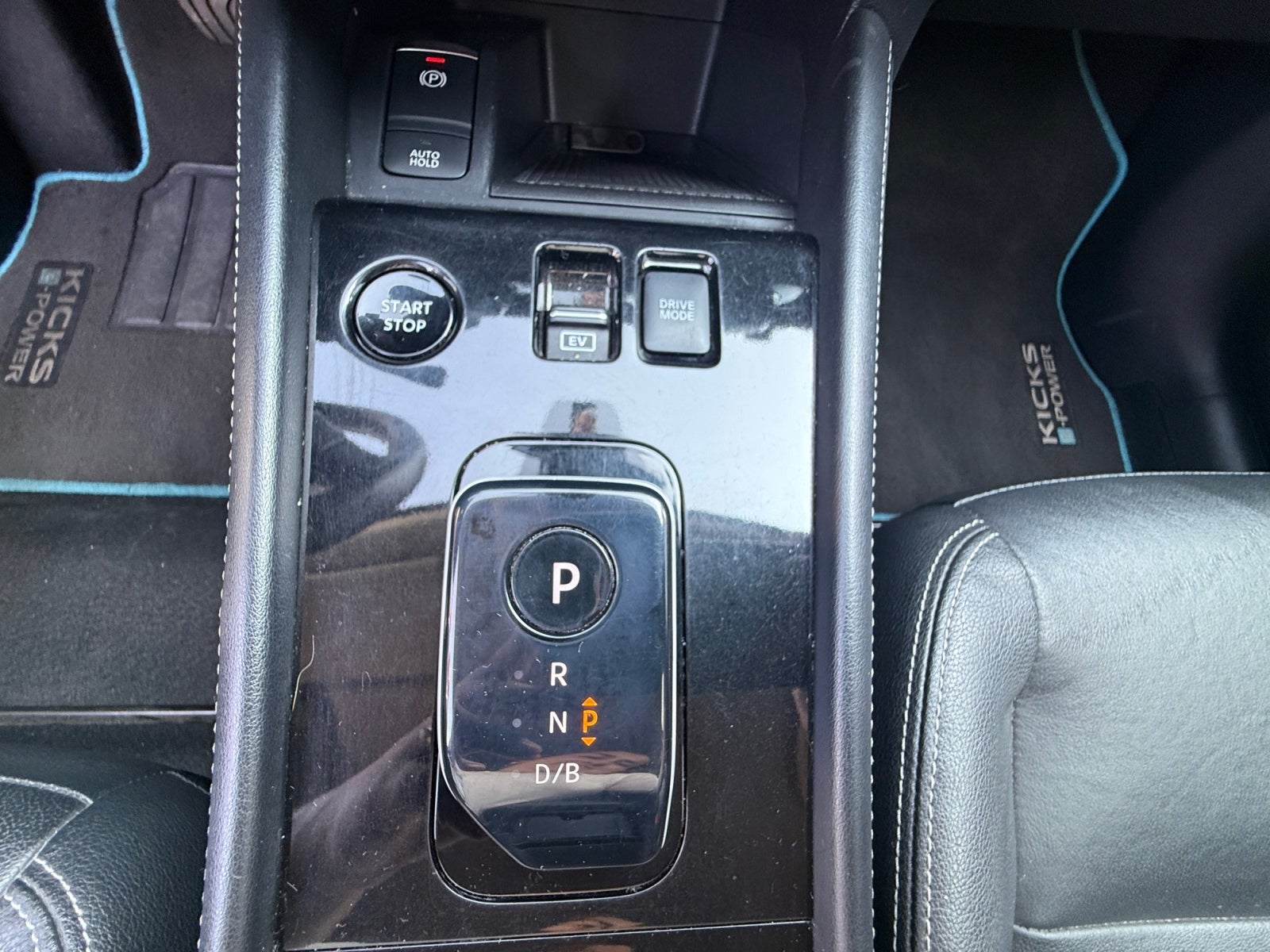 2023 Nissan KICKS PLATINUM E-POWER 23