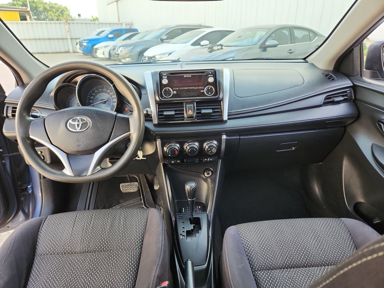 2017 Toyota YARIS SEDAN CORE CVT