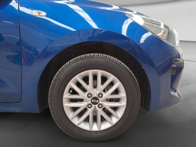 2020 Kia RIO SEDÁN LX TA