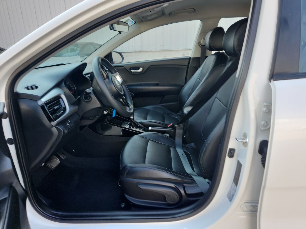 2020 Kia RIO SEDÁN LX TM