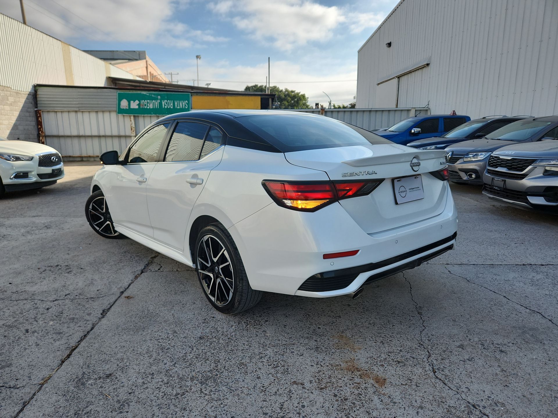 2024 Nissan SENTRA PLATINUM BITONO CVT 24