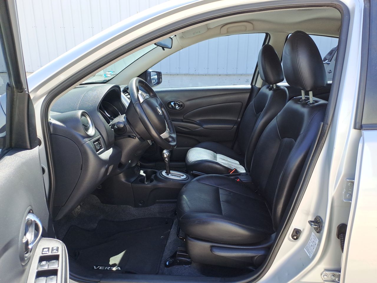 2017 Nissan VERSA EXCLUSIVE NAVI AT AC