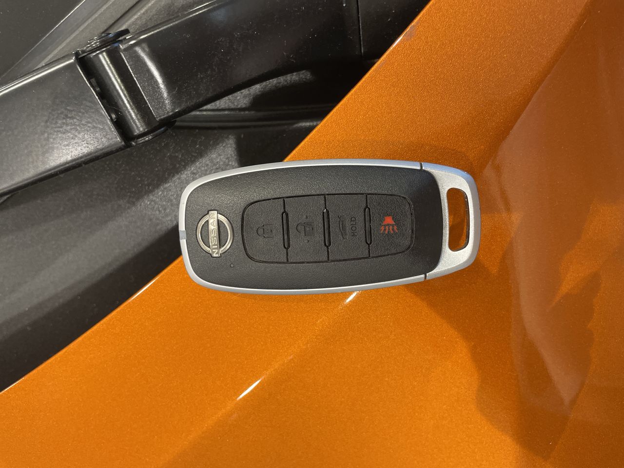 2023 Nissan VERSA ADVANCE CVT 23