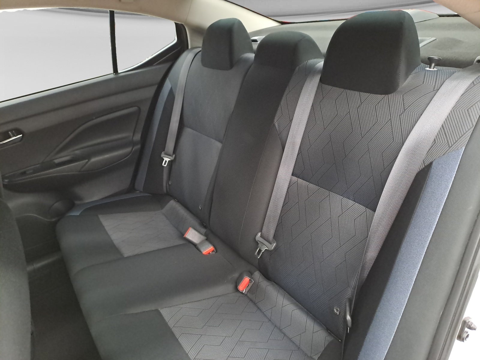 2024 Nissan VERSA ADVANCE MT 24