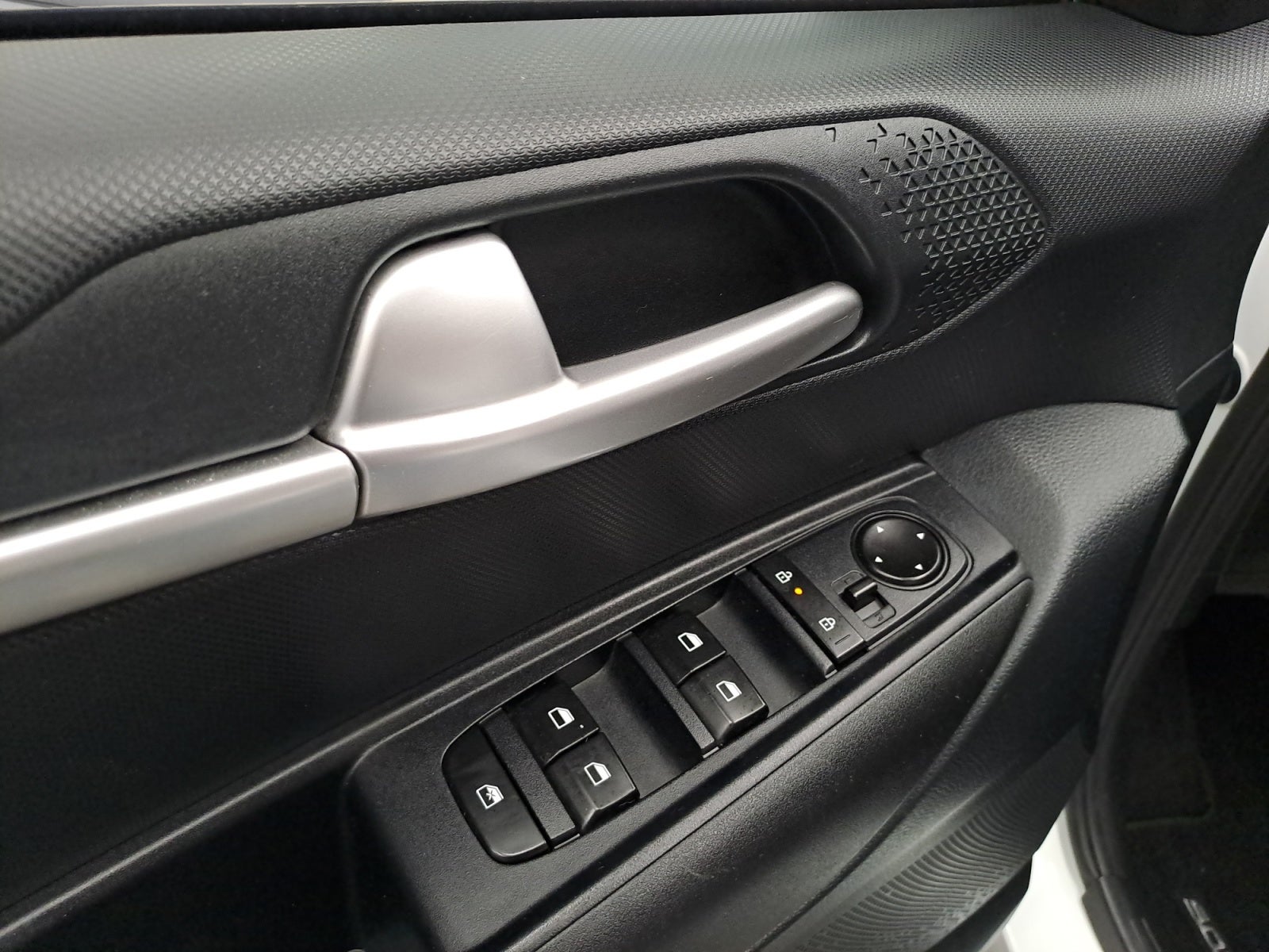 2024 Kia SONET LX MT