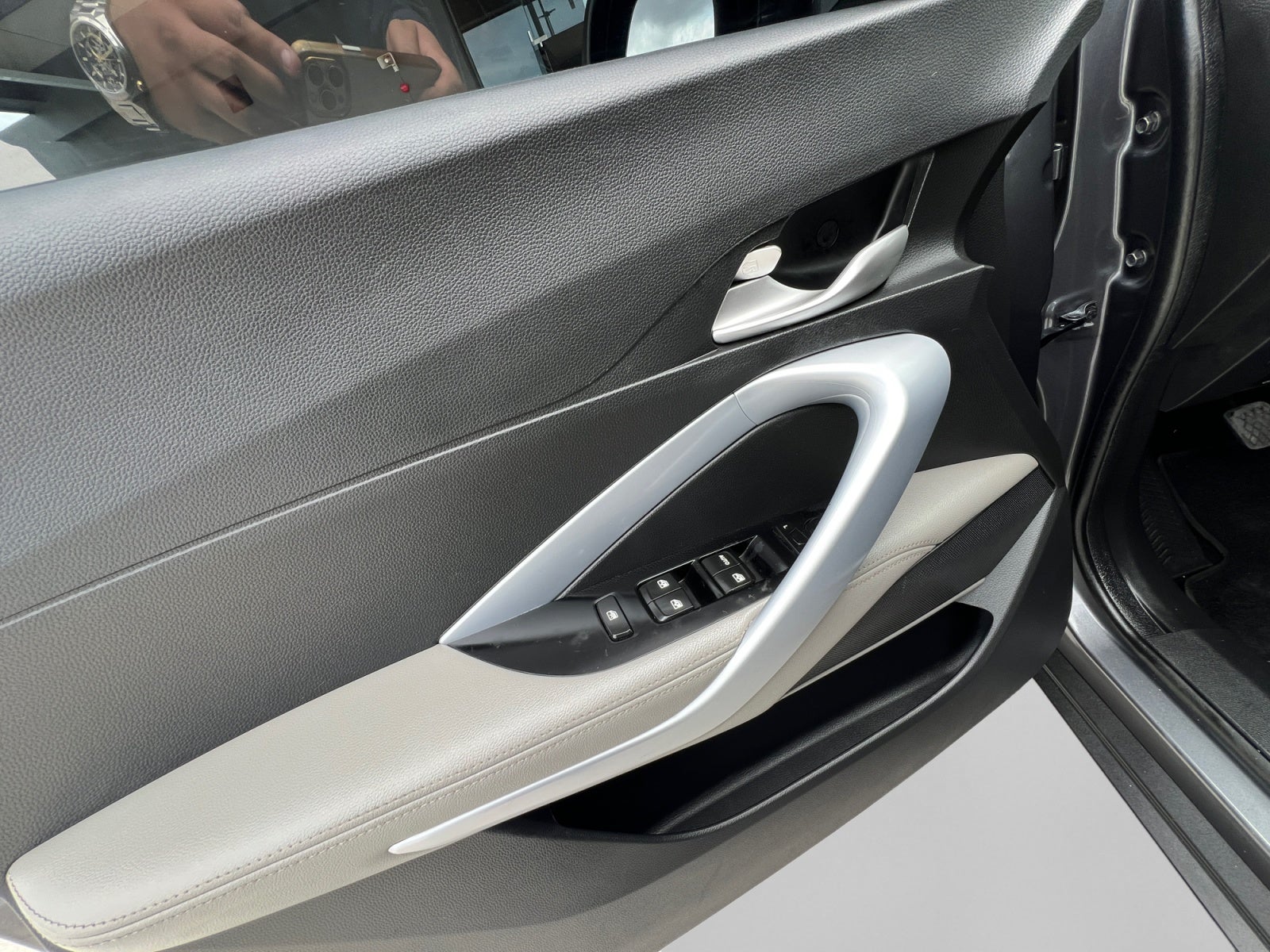 2023 Chevrolet GROOVE LT MT