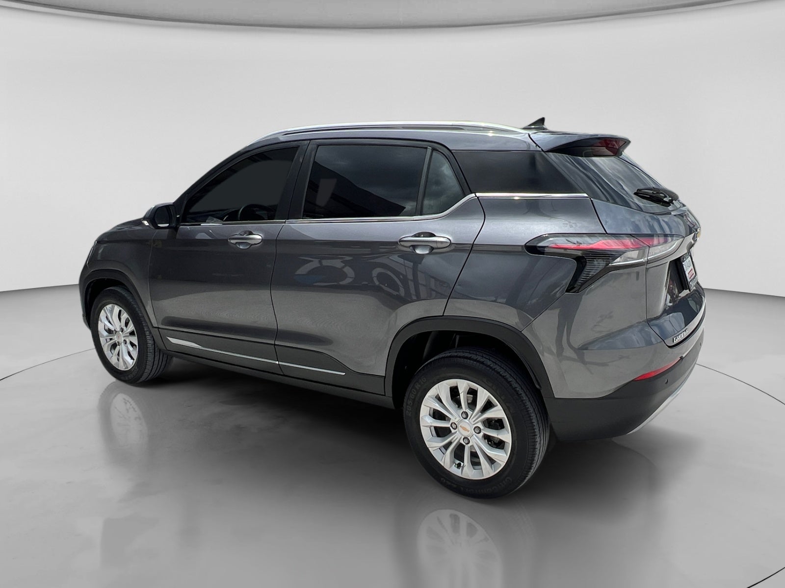 2023 Chevrolet GROOVE LT MT