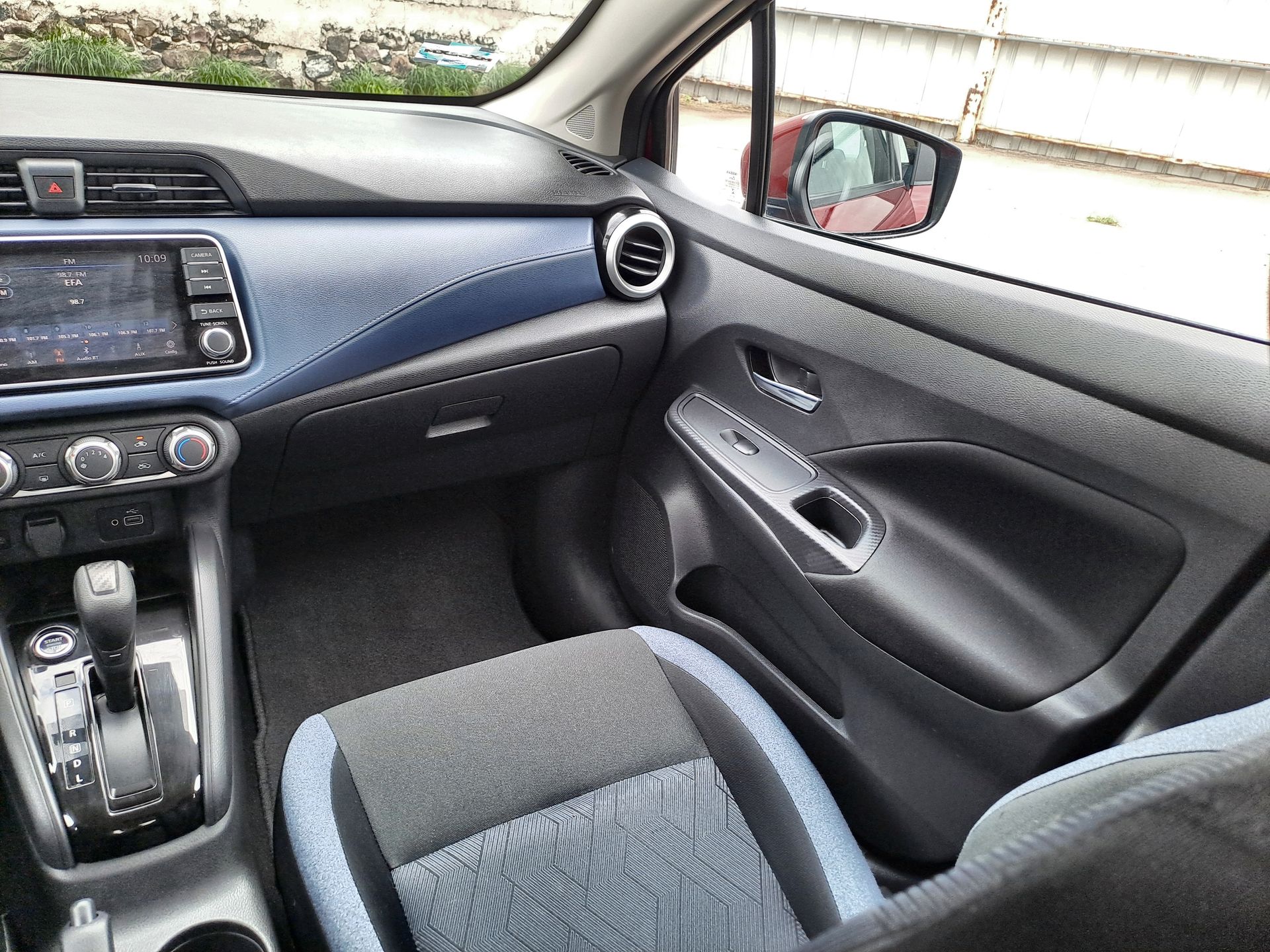 2023 Nissan VERSA ADVANCE CVT 23