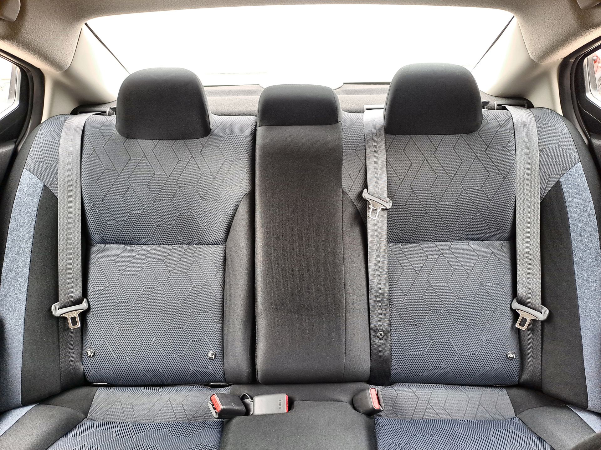 2023 Nissan VERSA ADVANCE CVT 23