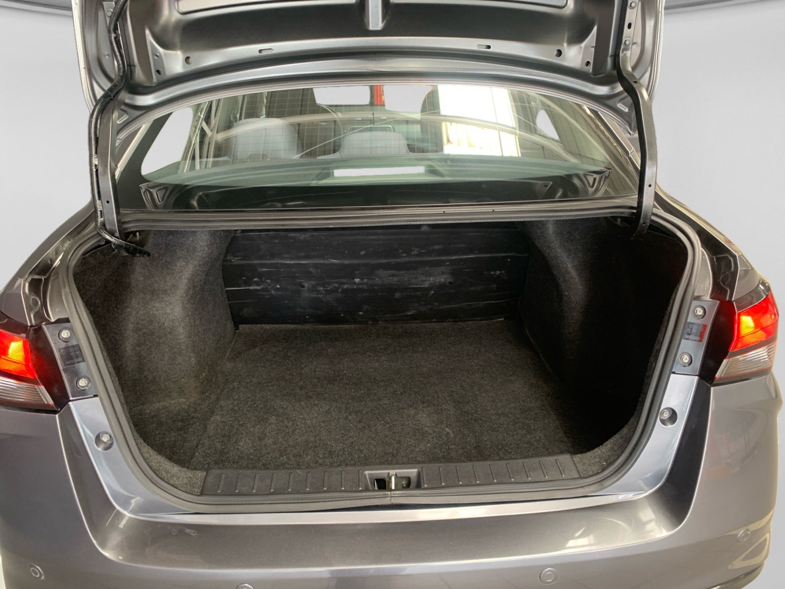 2020 Nissan VERSA SENSE CVT