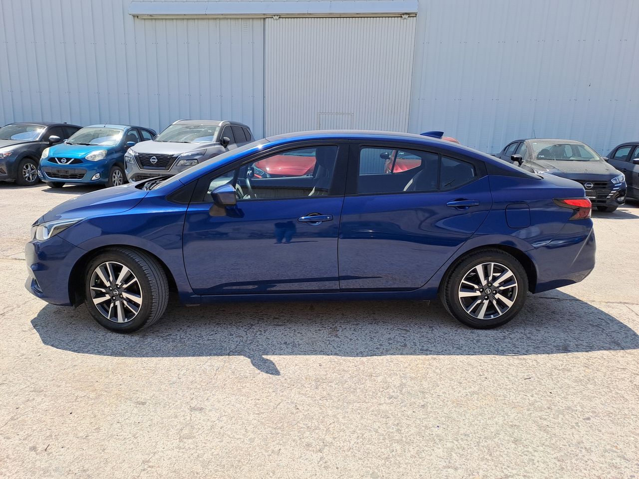 2022 Nissan VERSA ADVANCE CVT 22