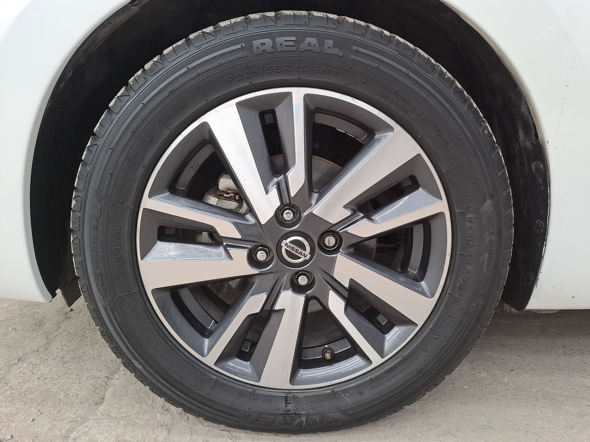 2022 Nissan VERSA ADVANCE CVT 22