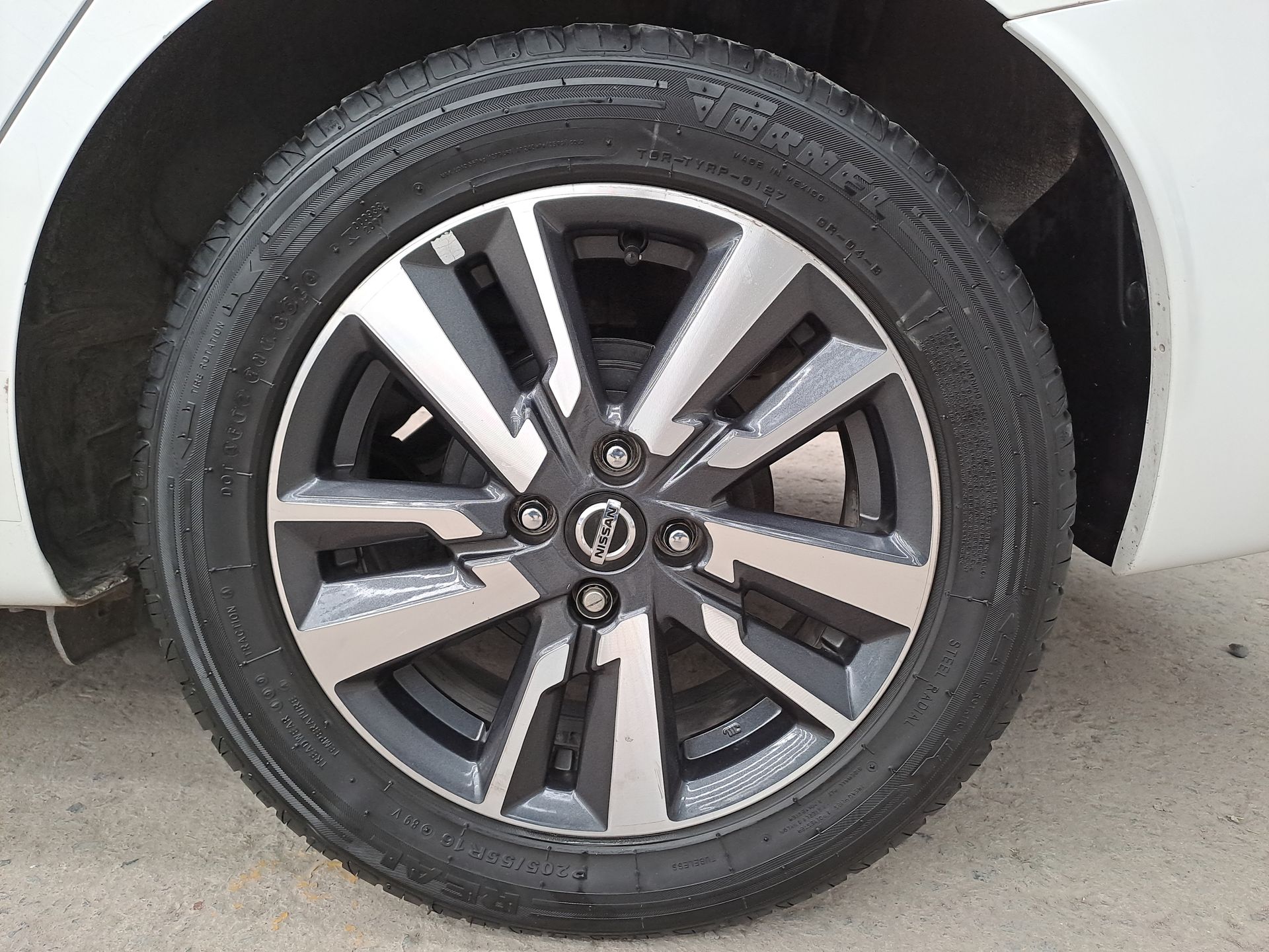 2022 Nissan VERSA ADVANCE CVT 22